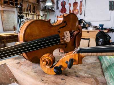 Ed ecco che il violino � finalmente pronto per essere suonato